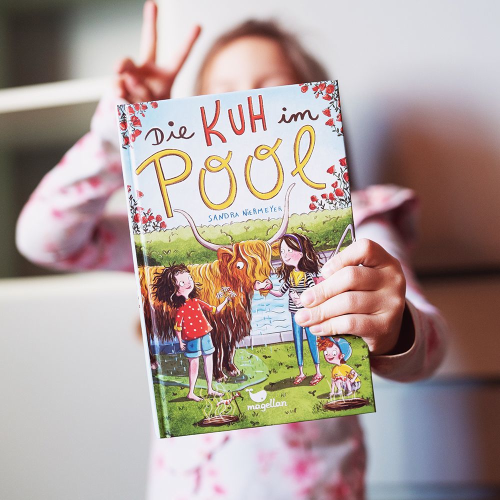 Die Kuh im Pool